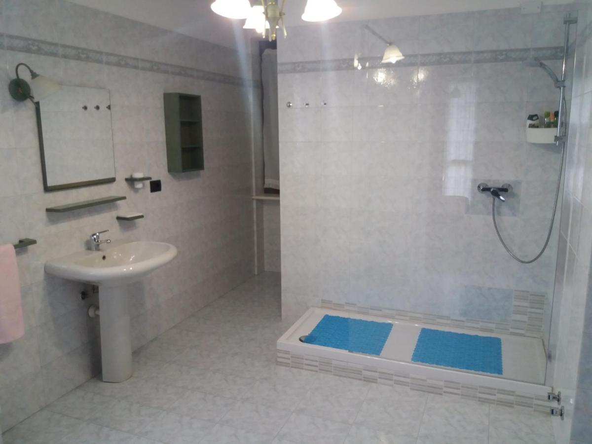 I Pini B&B Castagnito Εξωτερικό φωτογραφία